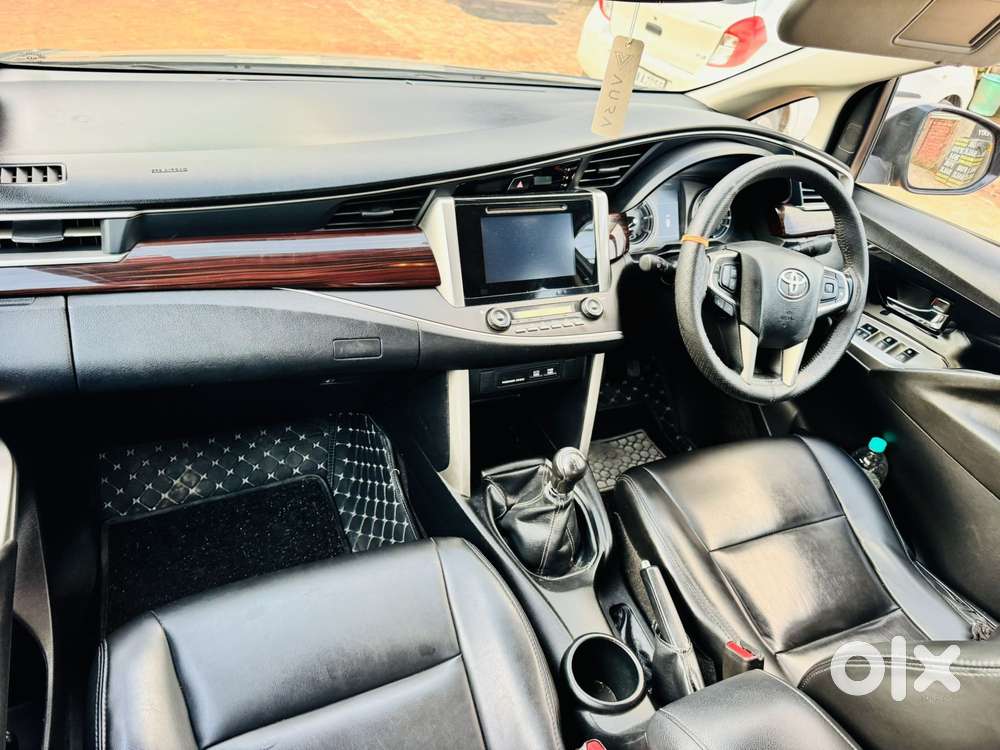 Toyota Innova Crysta 2.4 V 7 Str, 2016, Diesel