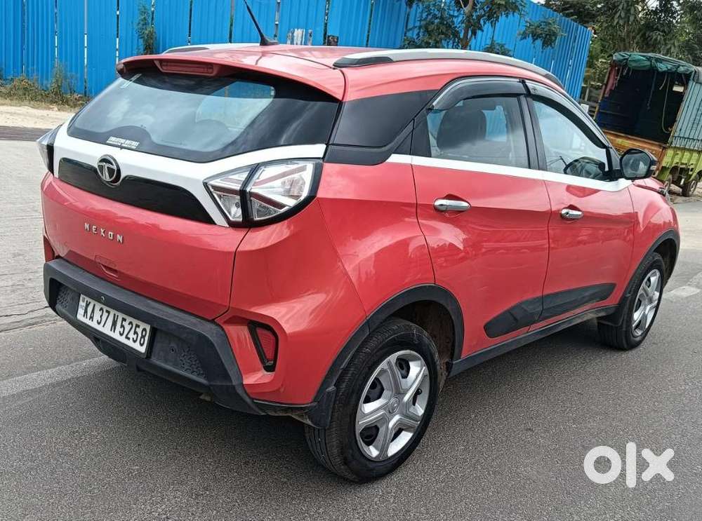 Tata Nexon 1.2 Revotron Xm (s), 2021, Petrol