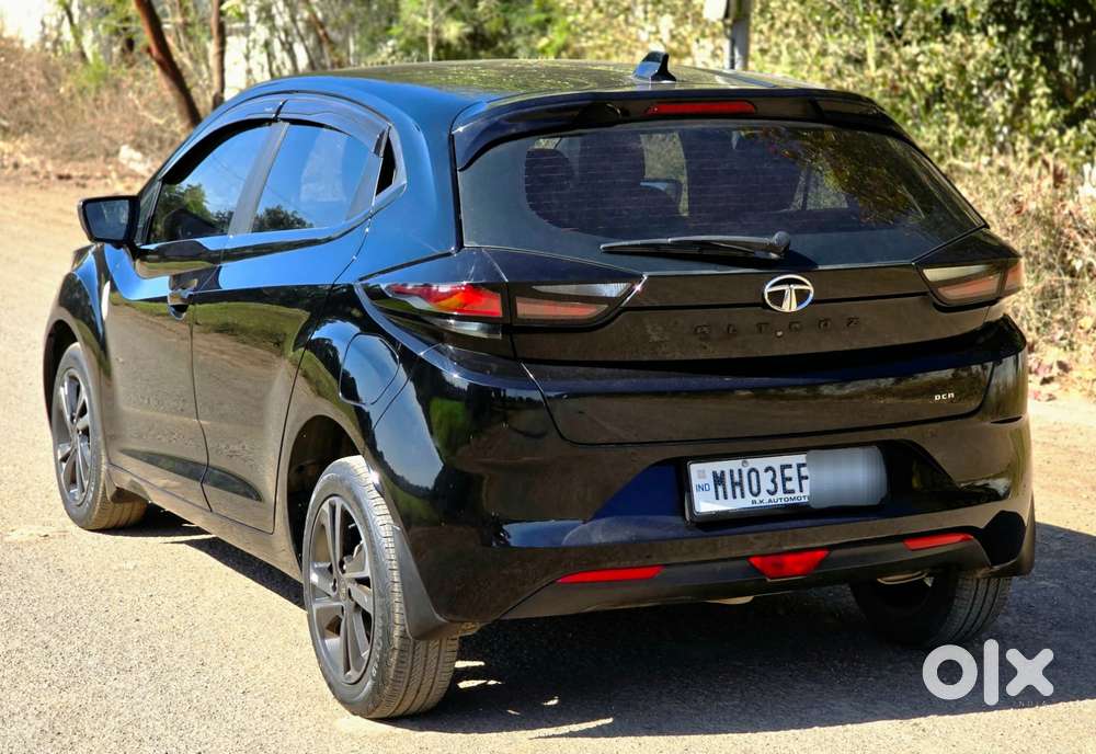 Tata Altroz 1.2 Xza Plus Dark Edition Dct, 2023, Petrol