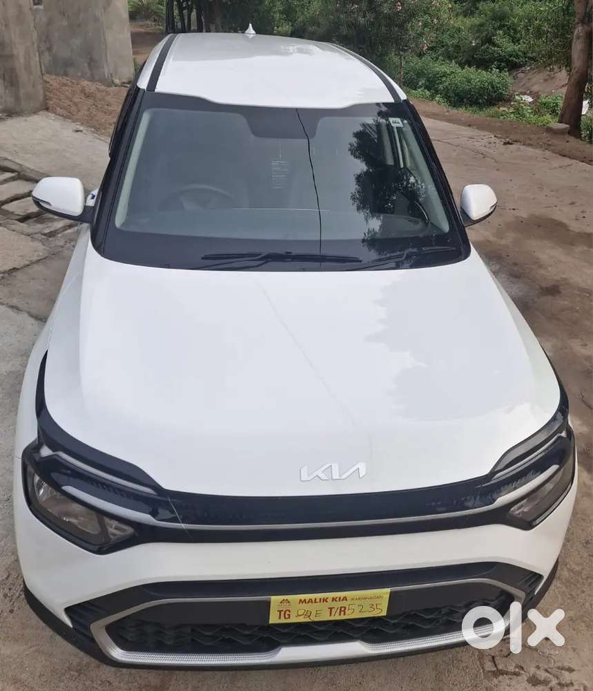 Kia Carens 2025 Diesel 14000 Km Driven