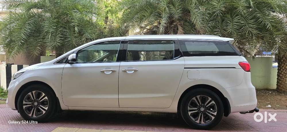 Kia Carnival Prestige 9 Str, 2020, Diesel