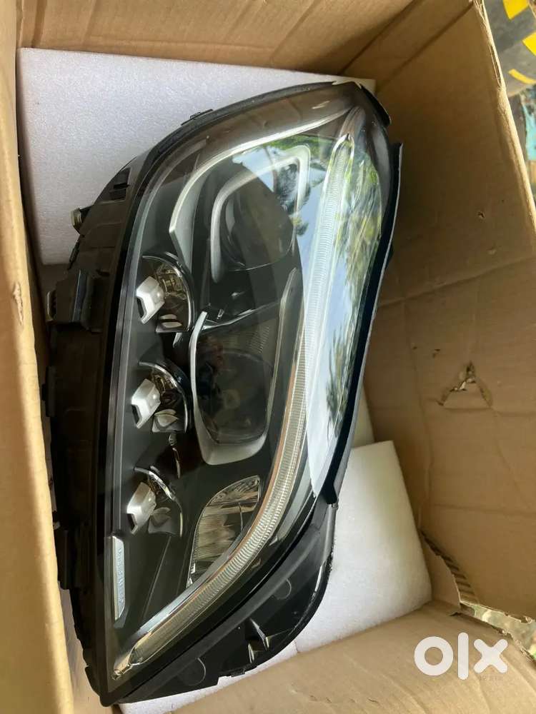 Mercedes Benz Cls 63  Head Lights Pair  Oem Made In Germany