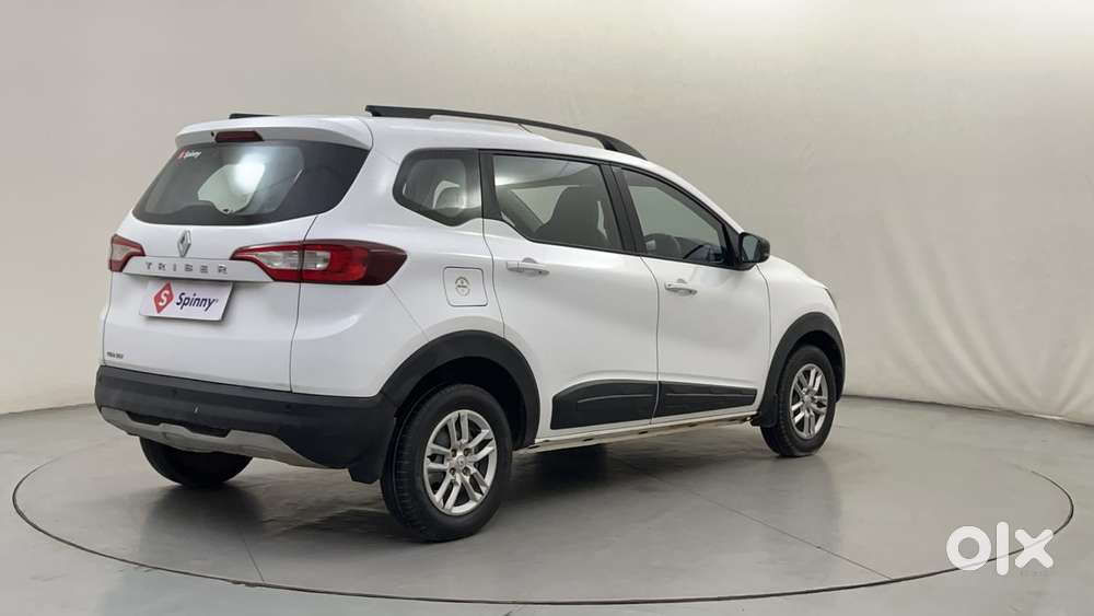 Renault Triber Rxt, 2022, Petrol