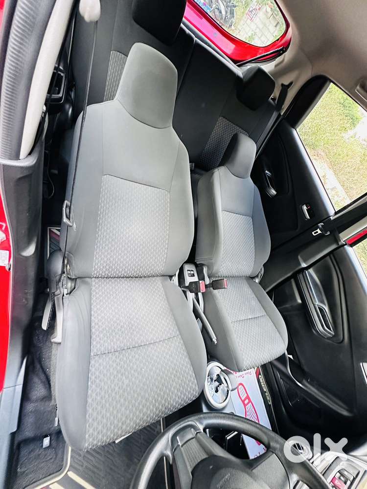 Maruti Suzuki Celerio 1.0 Vxi Amt, 2022, Petrol
