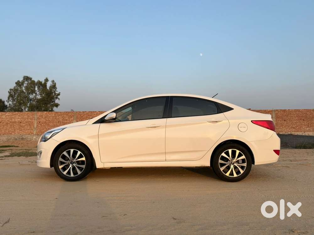 Hyundai Verna Petrol Manual 2015 Car