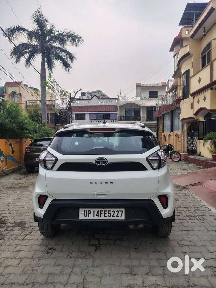 Tata Nexon 1.2 Revotron Xm (s), 2022, Petrol