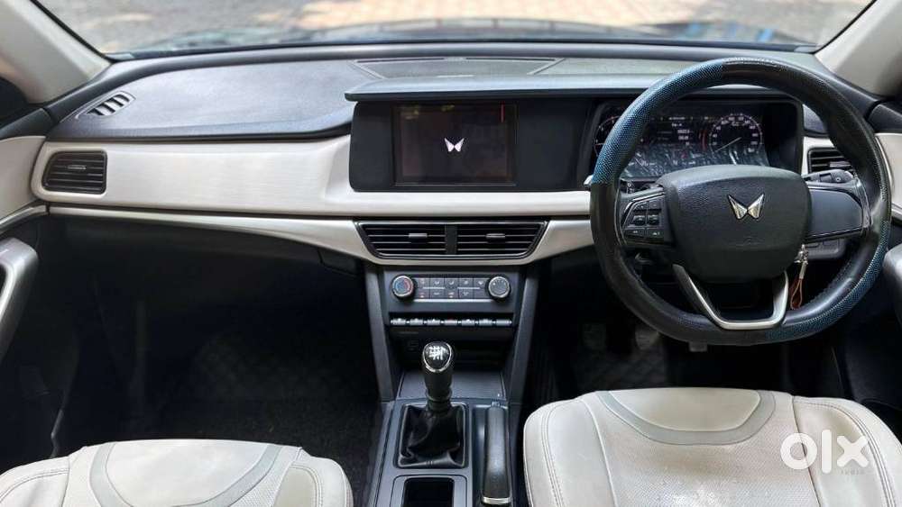 Mahindra Xuv700, 2025, Petrol
