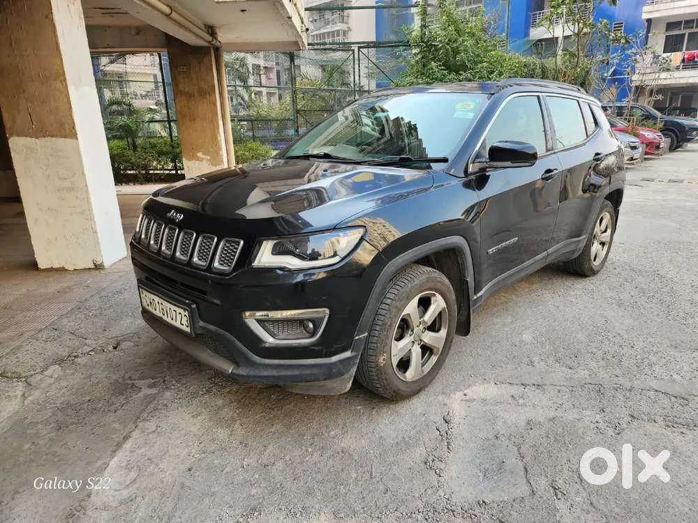 Jeep Compass 2019 Petrol 80000 Km Driver