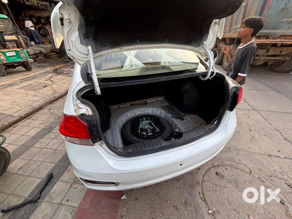 Maruti Suzuki Ciaz 2019 Petrol 83000 Km Driven