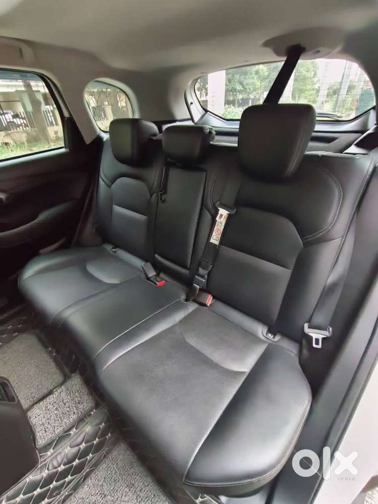 Toyota Urban Cruiser Hyryder 1.5 V Neo Drive Awd, 2023, Petrol
