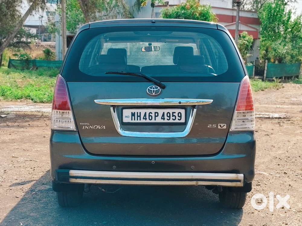 Toyota Innova 2.5 Vx 8 Seater Bs Iv, 2012, Diesel