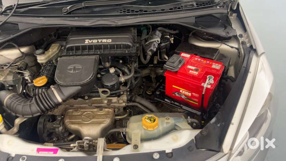 Tata Tiago Xza, 2017, Petrol