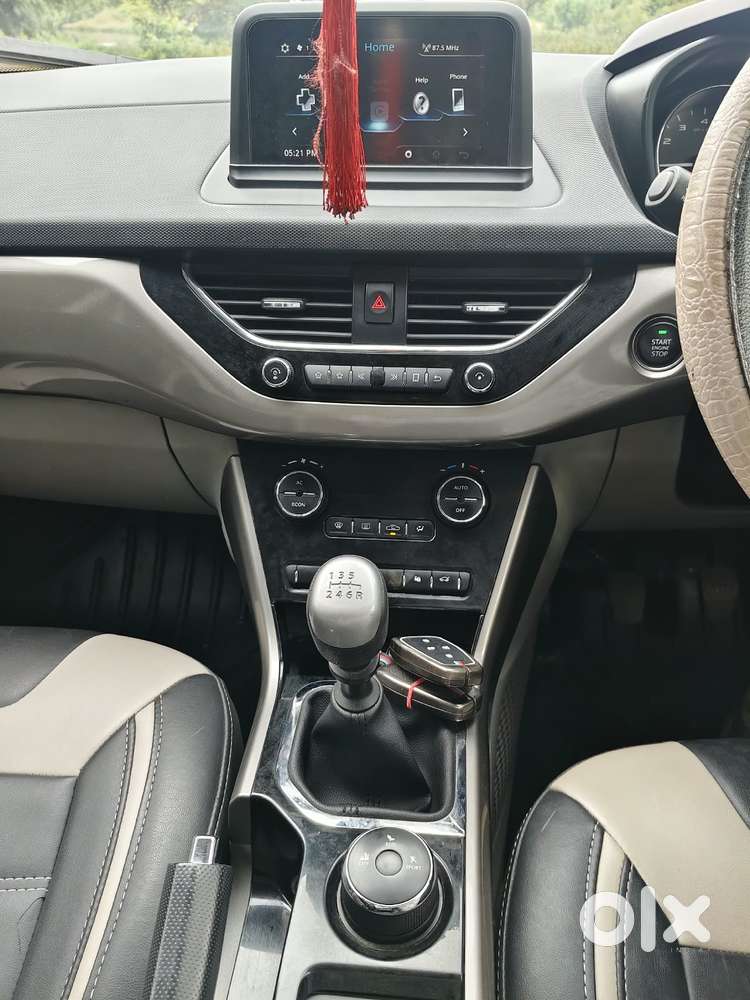Tata Nexon, 2019, Petrol