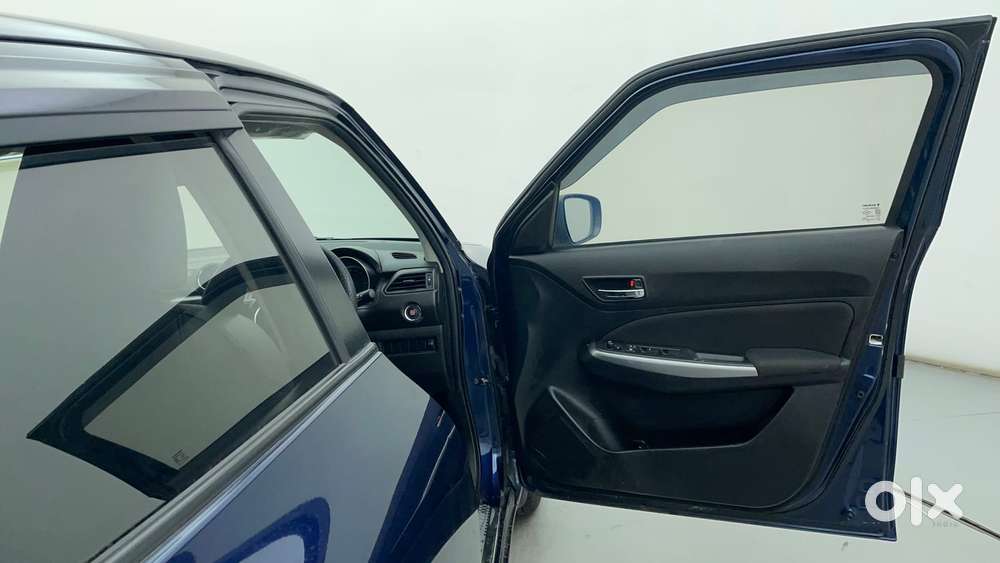 Maruti Suzuki Swift 1.3 Zxi, 2021, Petrol