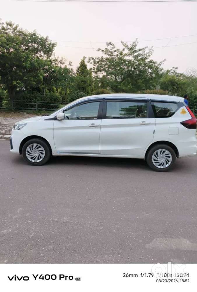 Maruti Suzuki Ertiga 1.4 Vxi Cng Anniversary Edition, 2024, Cng & Hy..