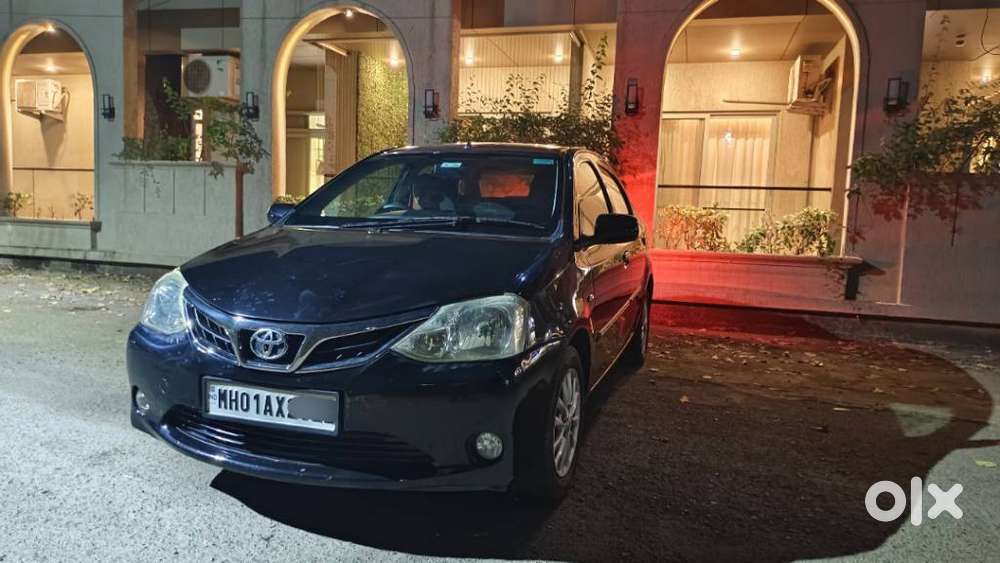 Toyota Etios V, 2011, Petrol
