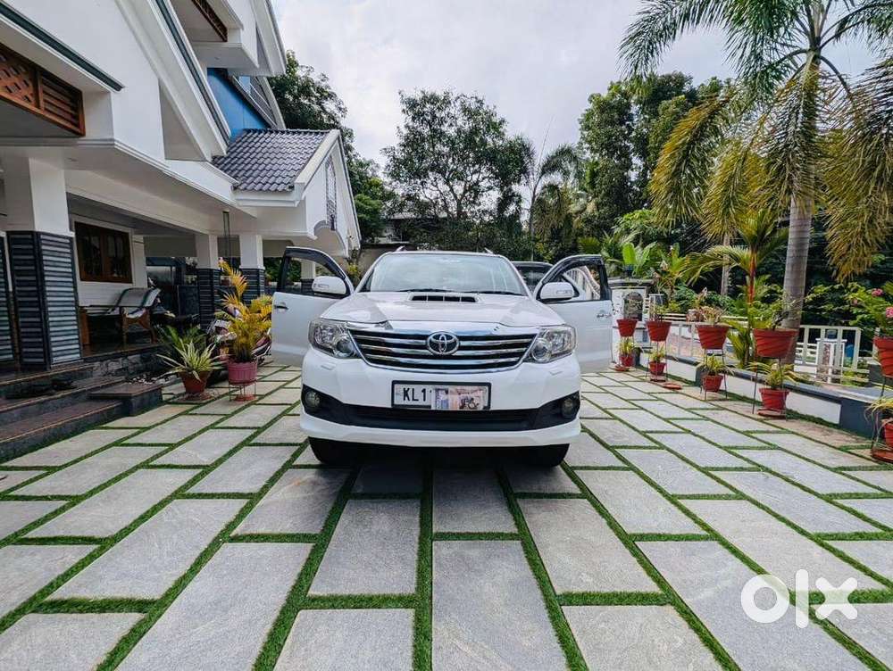 Toyota Fortuner 4*2 Automatic 2015 Diesel Good Condition