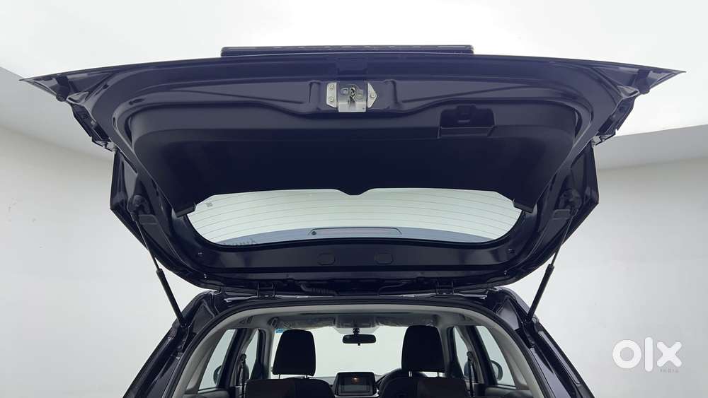 Maruti Suzuki Vitara Brezza 1.5 Zxi At, 2024, Petrol