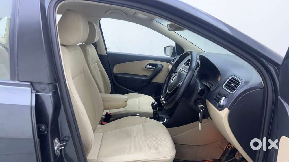 Volkswagen Ameo 1.2 Mpi Highline 16 Alloy, 2017, Petrol