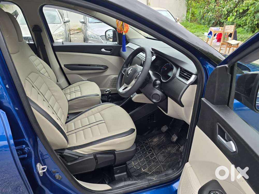 Renault Triber Rxz, 2024, Petrol