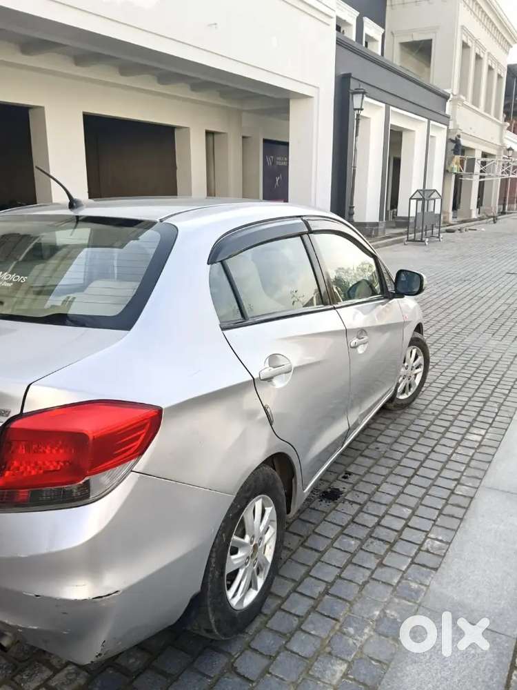 Honda Amaze 1.5 V 2013