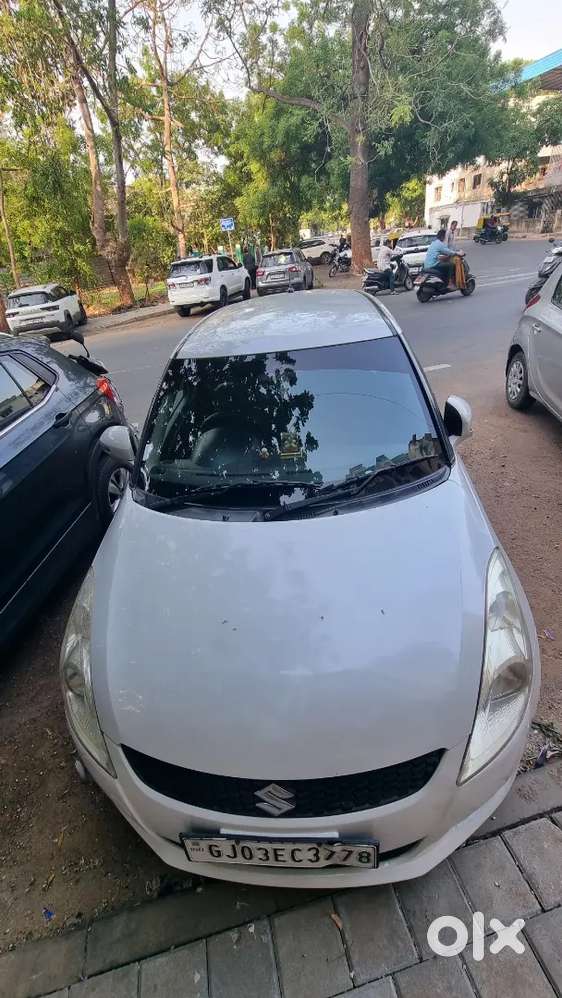 Maruti Suzuki Swift Vxi 2012