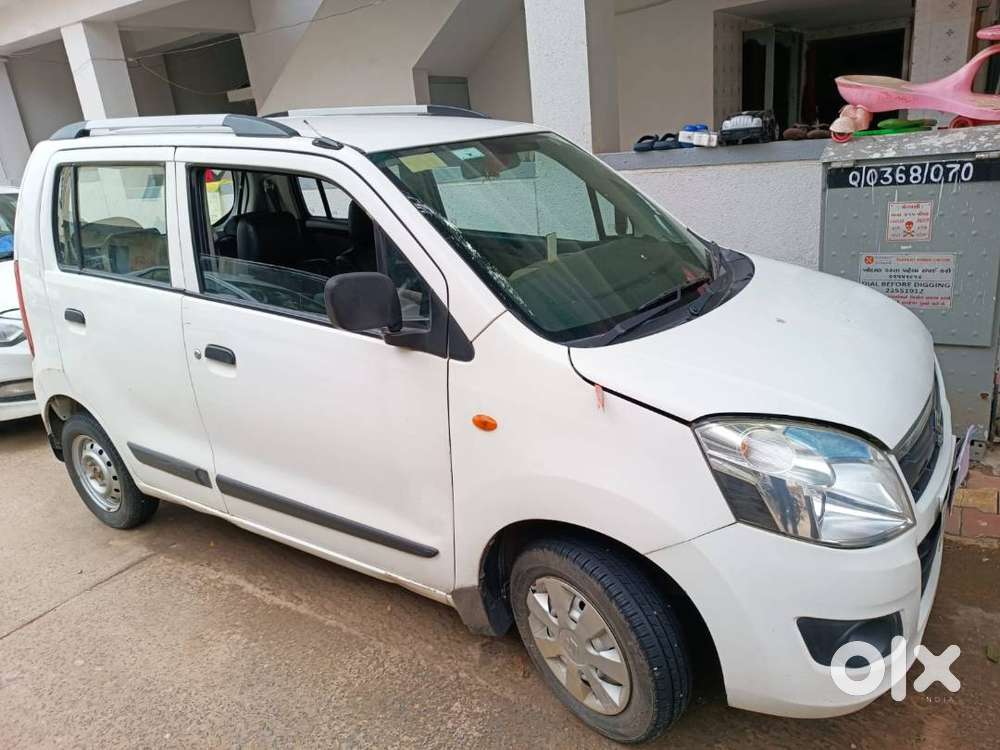 Wagonr - With Company Fitted Cng