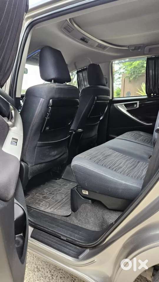 Toyota Innova Crysta [2020-ongoing] 2.4 Vx 8 Str, 2021, Diesel