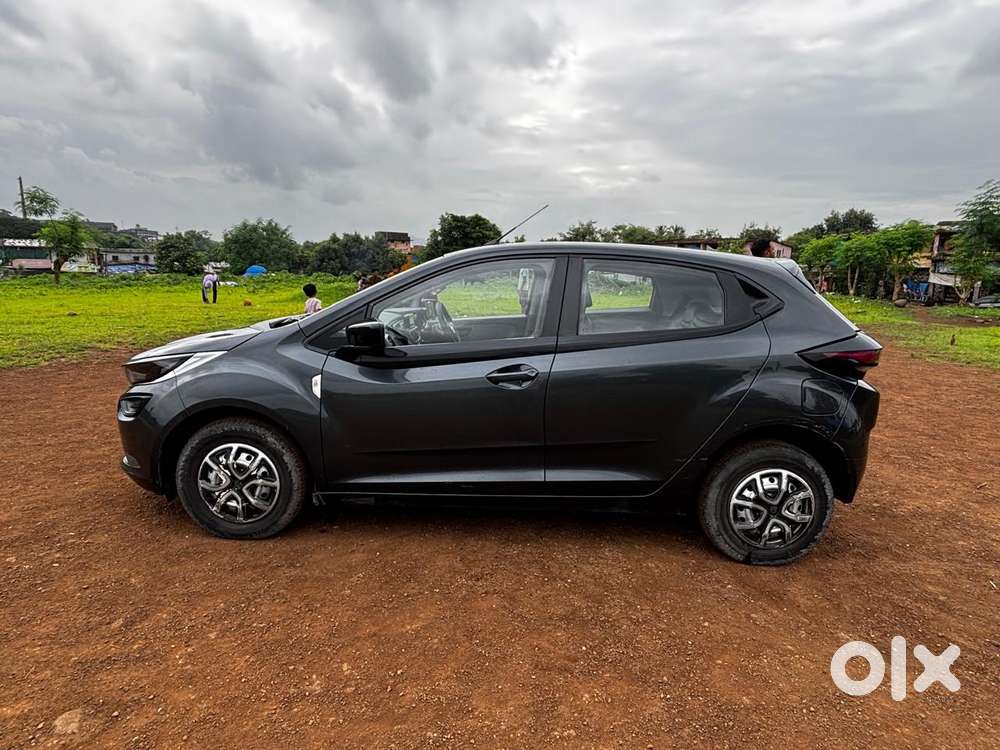 Tata Altroz 1.2 Xe, 2020, Petrol