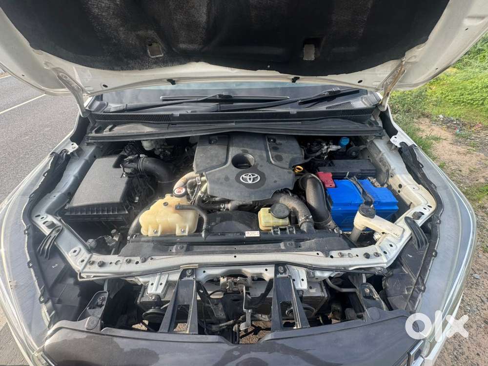Toyota Innova Crysta 2.8 Zx At, 2022, Diesel
