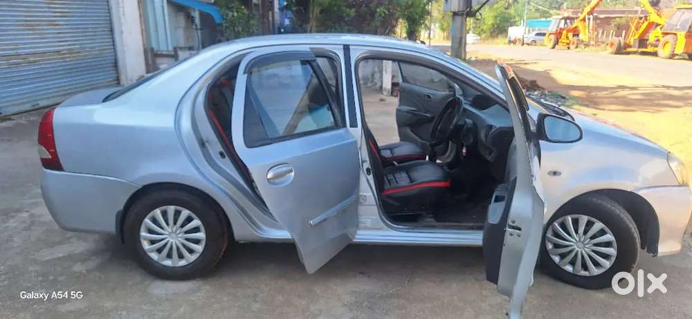 Good Condition New Toyota Clutch Plate And New Tyres New Seat Covers