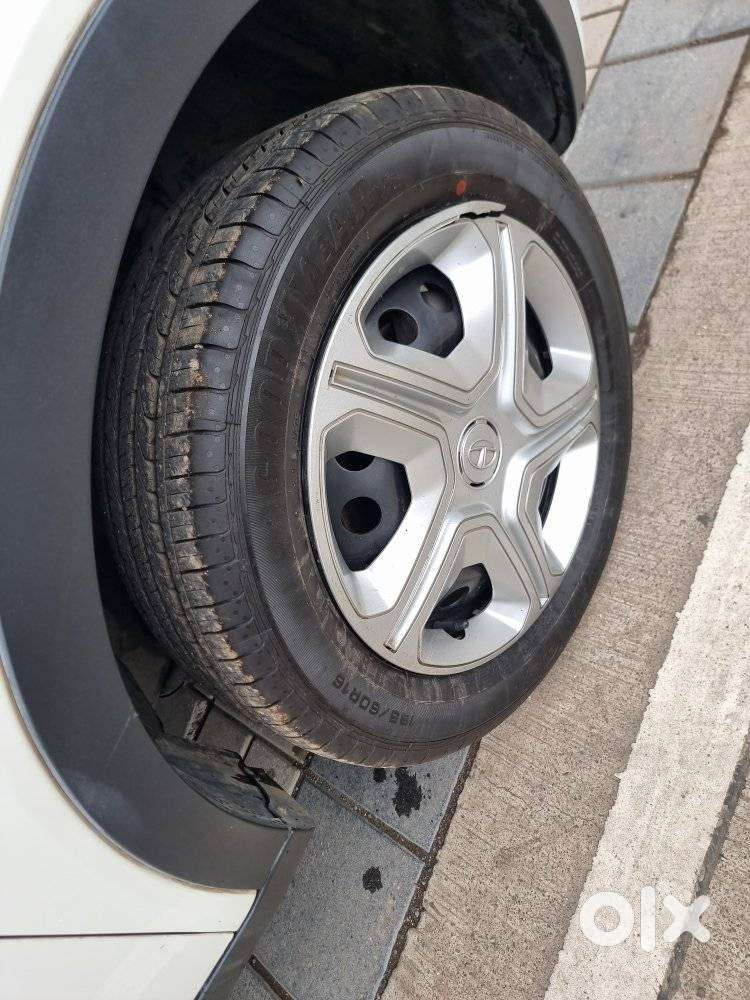 Tata Nexon, 2020, Petrol