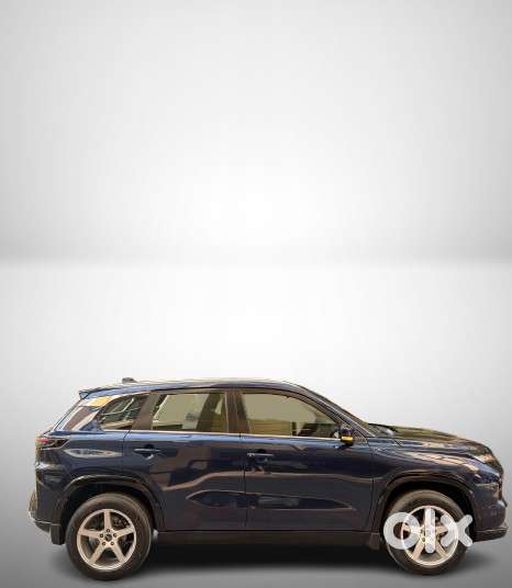 Maruti Suzuki Grand Vitara 1.5 Alpha Plus Intelligent Hybrid Ecvt, 2..