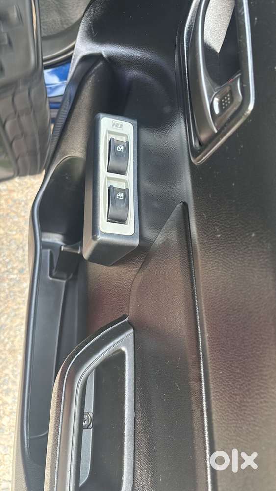 Maruti Suzuki Swift Lxi Option, 2019, Petrol
