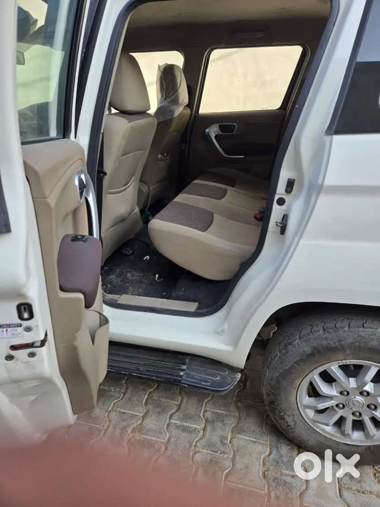 Mahindra Tuv 300 2018 Diesel