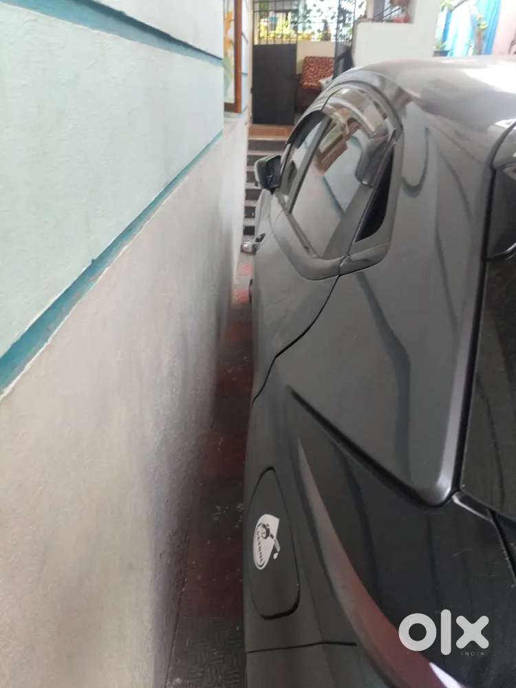 Tata Altroz 2023 Petrol 15500 Km Driven