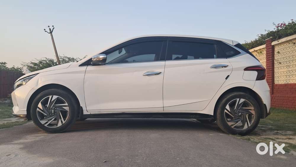 Hyundai New I20 1.2 Asta (o) Mt, 2023, Petrol