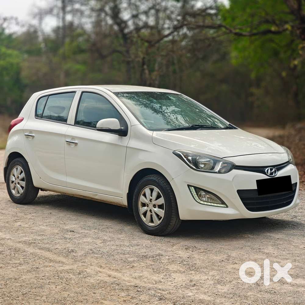 Hyundai I20 Sportz 1.4 Crdi 6 Speed Bs-iv, 2014, Diesel