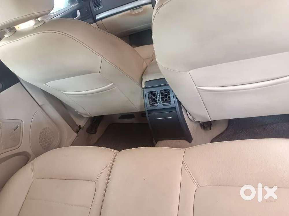 Skoda Laura Black L&k Mt Sunroof Fancy Number, New Battery, 10' Screen