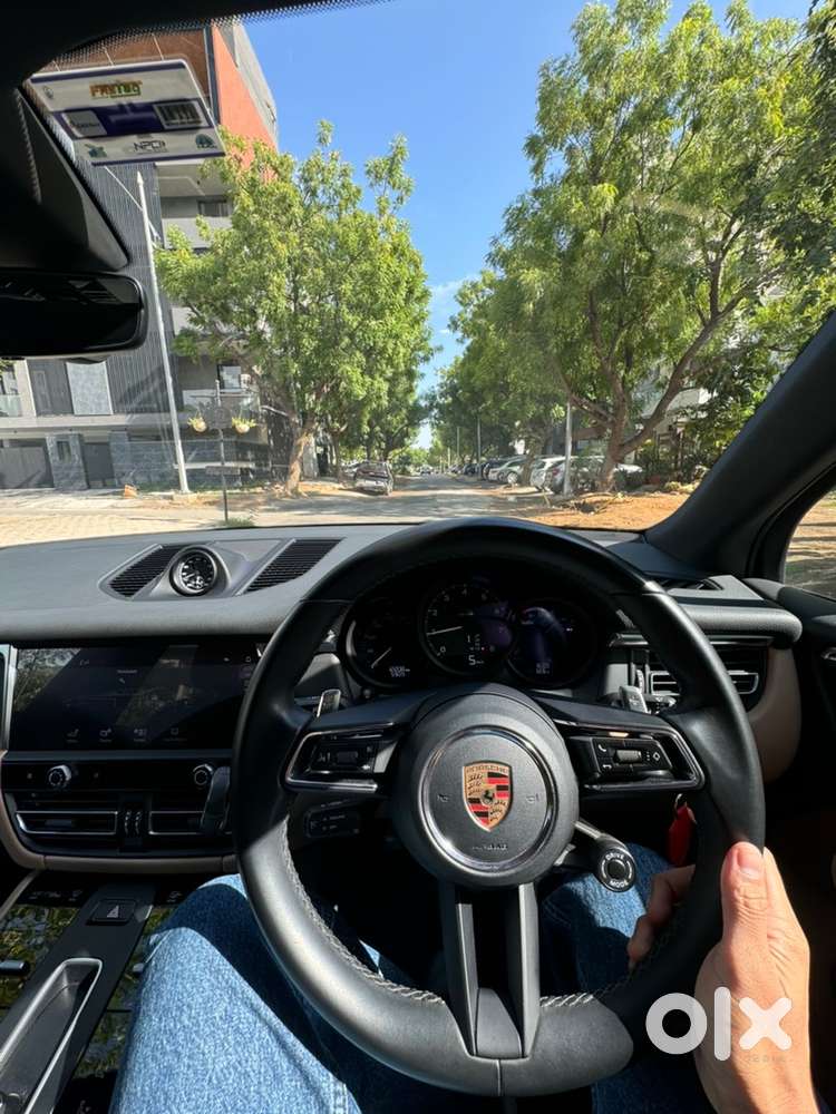 Porsche Macan  Sports Chrono 2023 : 12000 Km Only Driven