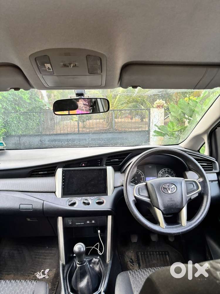 Toyota Innova Crysta 2.4gx Mt 8 Str - 2016 | First Owner