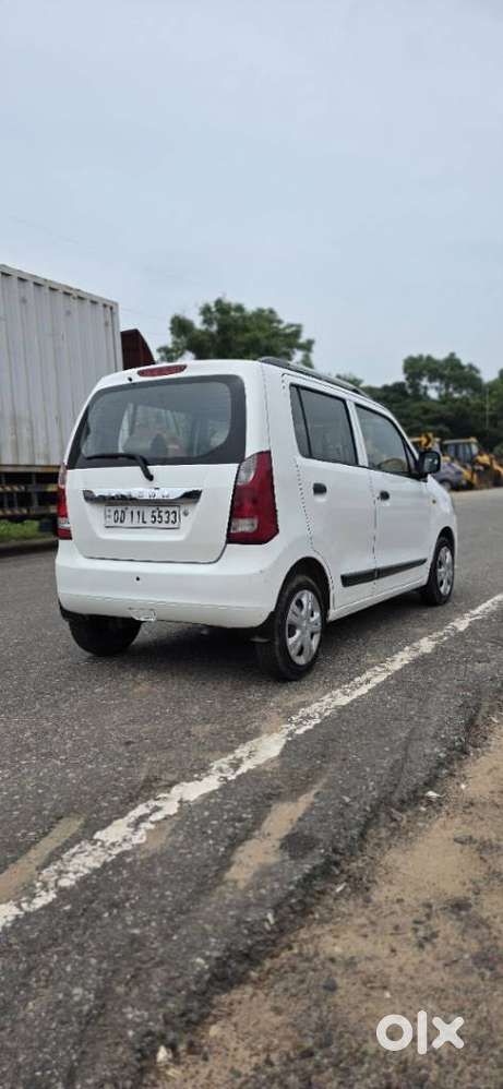 Maruti Suzuki Wagon R 1.0 Vxi Amt, 2017, Petrol