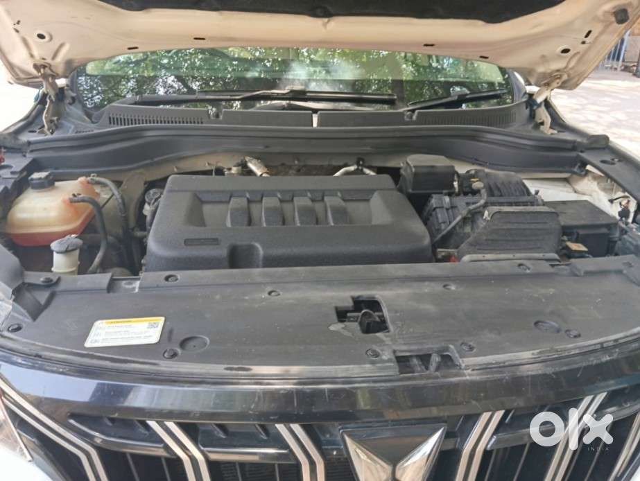 Mahindra Xuv700 2.2 Ax 7 Diesel At Luxury Pack Str, 2022, Diesel