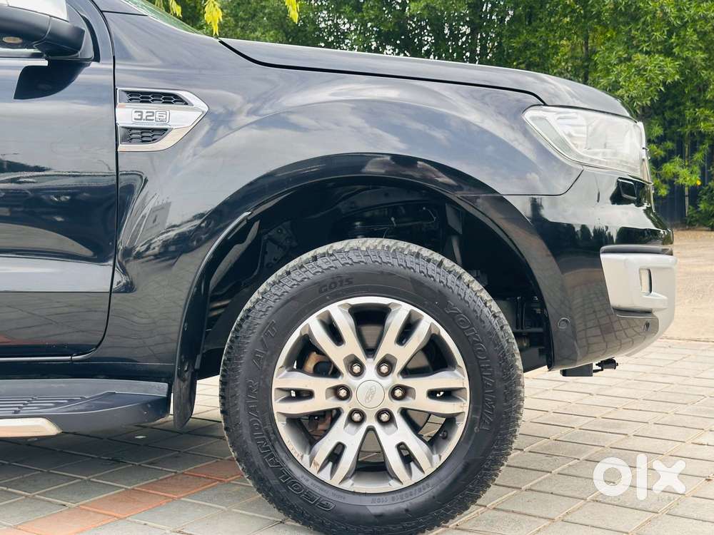 Ford Endeavour 3.2 Titanium At 4x4, 2016, Diesel