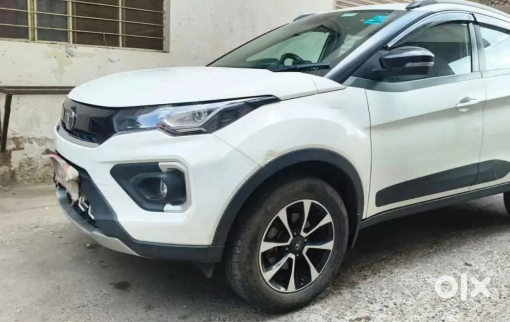 Tata Nexon 2021 Xz+(s) Petrol (white)