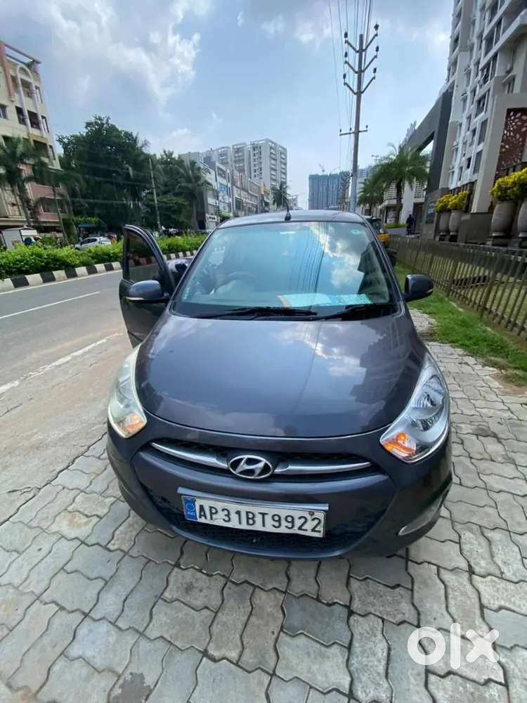 Hyundai I10 2012 Cng & Hybrids 74200 Km Driven