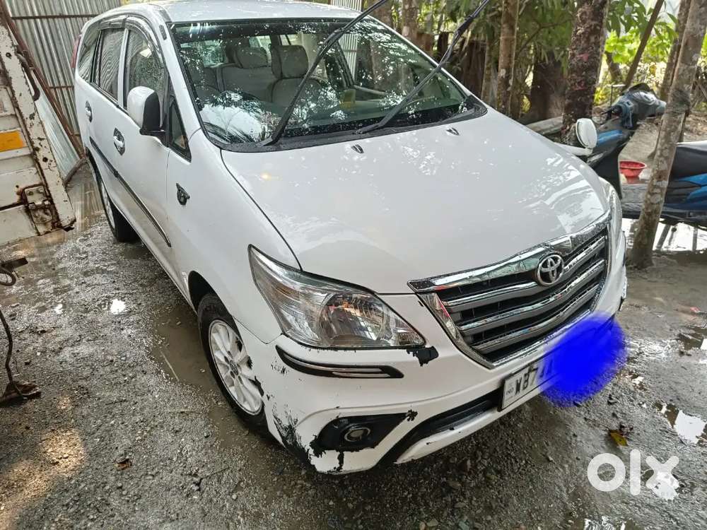 Toyota Innova 2.5 G 2015