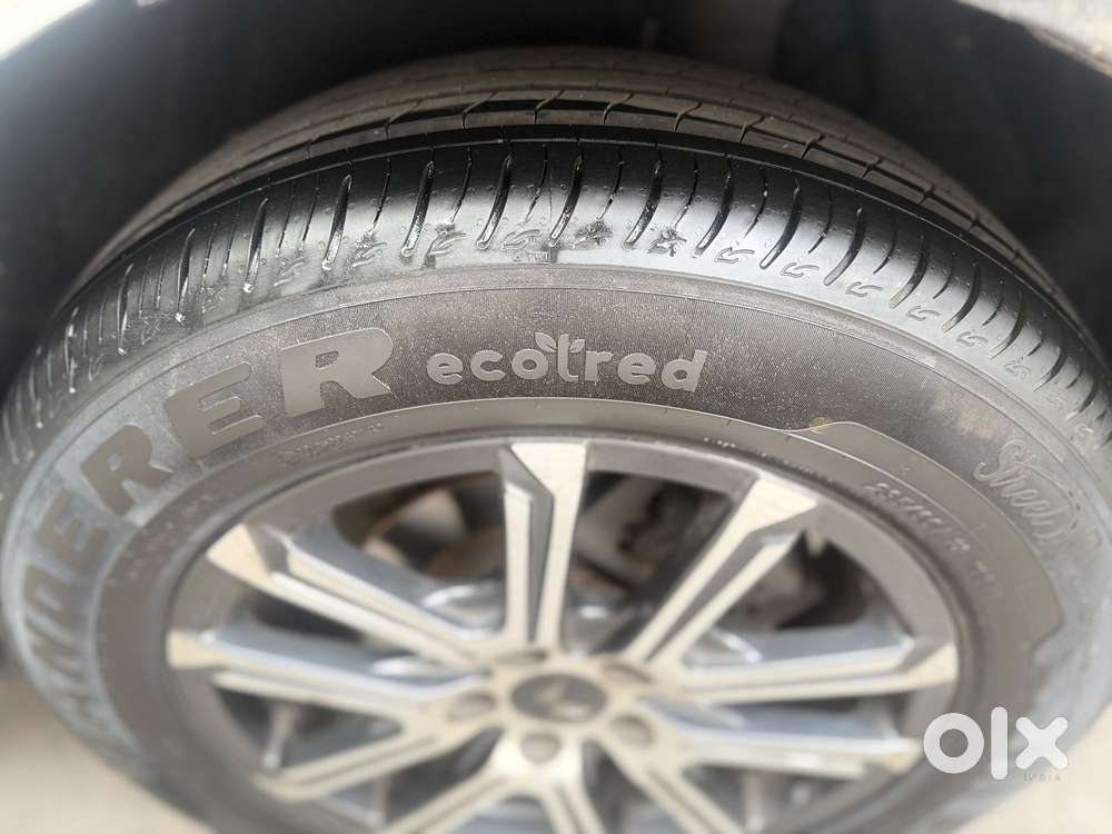 Mahindra Xuv700 2.2 Ax 7 Diesel At Luxury Pack Str, 2022, Diesel