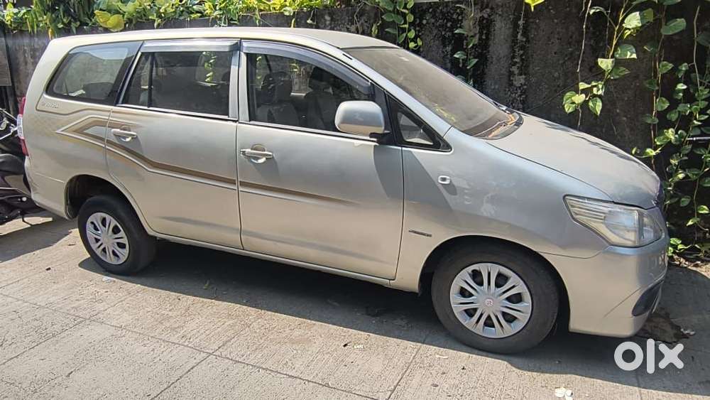 Toyota Innova 2.5 G (diesel) 8 Seater, 2015, Diesel
