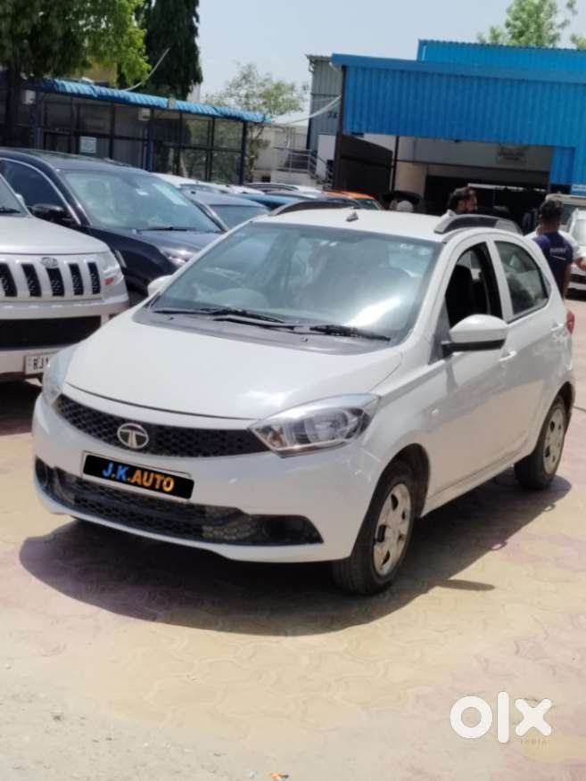Tata Tiago 1.2 Revotron Xt (o), 2018, Petrol